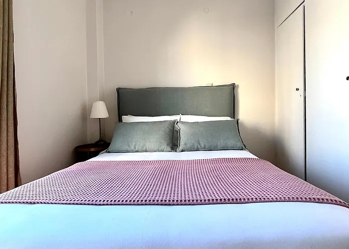 Bright 2 Bdr Pagrati Apartment