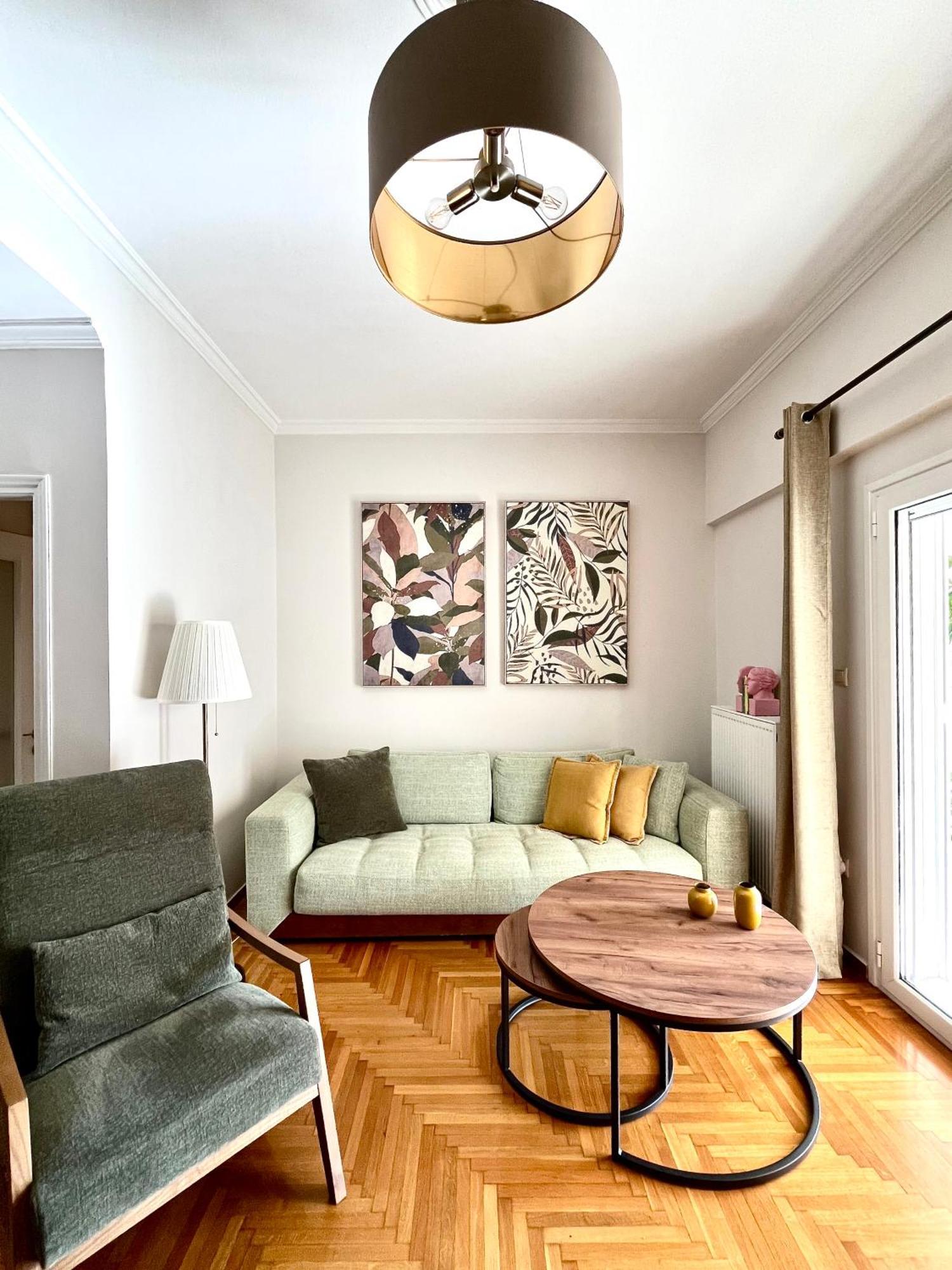 Apartment Bright 2 Bdr Pagrati Athens