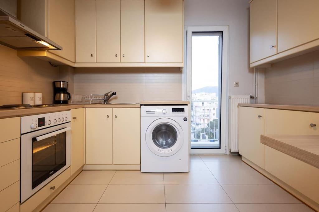Apartment Bright 2 Bdr Pagrati Athens