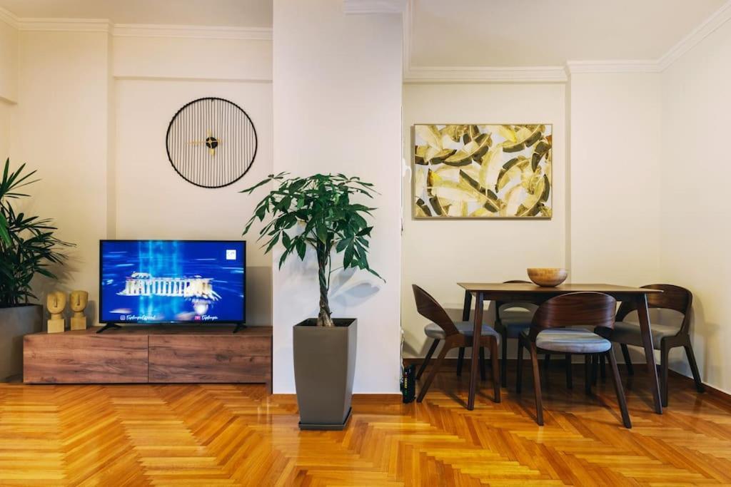 Bright 2 Bdr Pagrati Apartment Athens